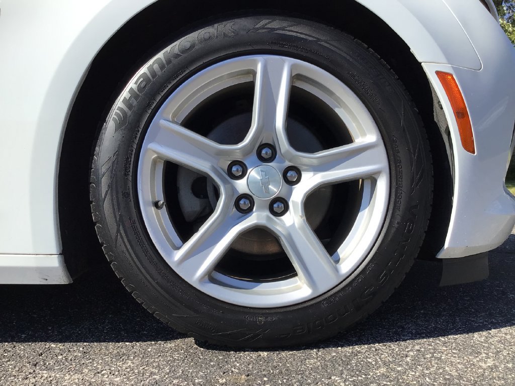 Used 2016 Chevrolet Camaro LT RWD image 17