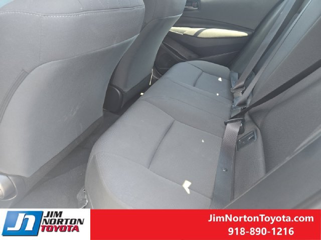 Used 2025 Toyota Corolla LE FWD image 29