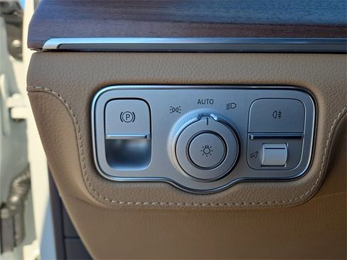 New 2026 Mercedes-Benz GLE 580 4MATIC image 19