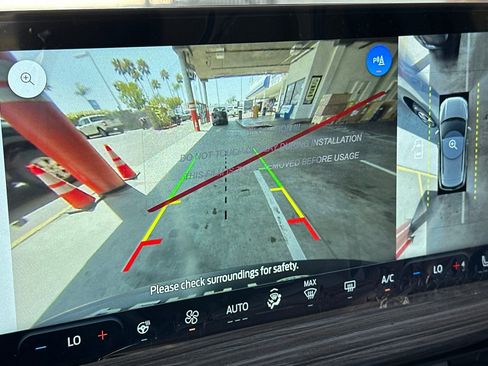 New 2024 Ford Escape Platinum w/ Premium Technology Package image 17