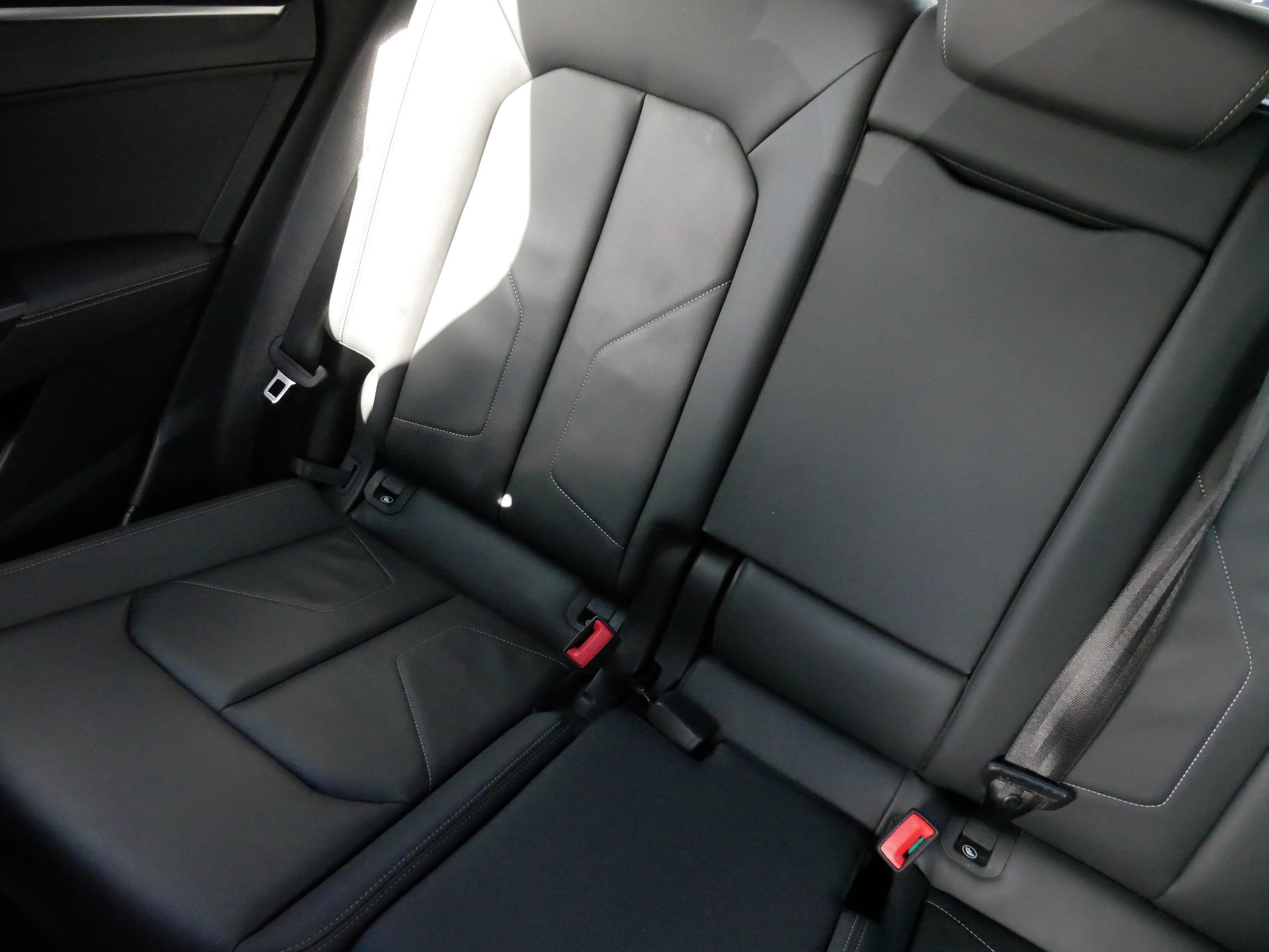Used 2023 Audi Q3 2.0T Premium w/ Black Optic Sport Package AWD/4WD image 12
