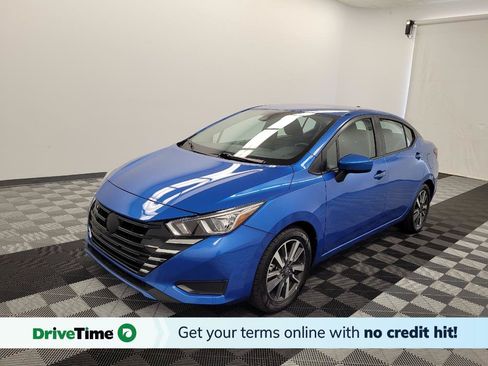 Used 2024 Nissan Versa SV FWD image 1