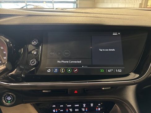 Used 2023 Buick Envision Avenir image 22