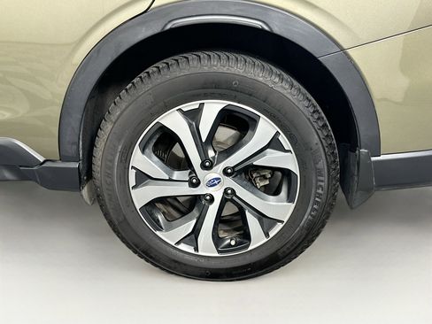 Used 2020 Subaru Outback Limited w/ Popular Package #2 image 11