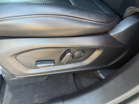Used 2023 Ford Explorer Limited AWD/4WD image 14