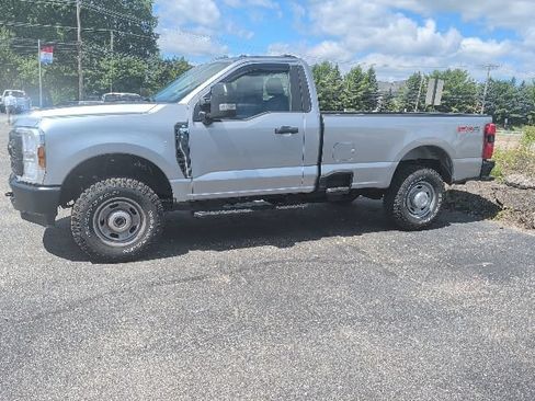 Used 2024 Ford F350 XL w/ 360-Degree Camera Package AWD/4WD image 11