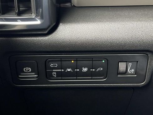Used 2026 GMC Hummer EV SUV AWD/4WD image 29