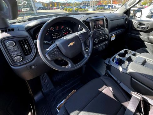 New 2026 Chevrolet Silverado 1500 W/T image 12