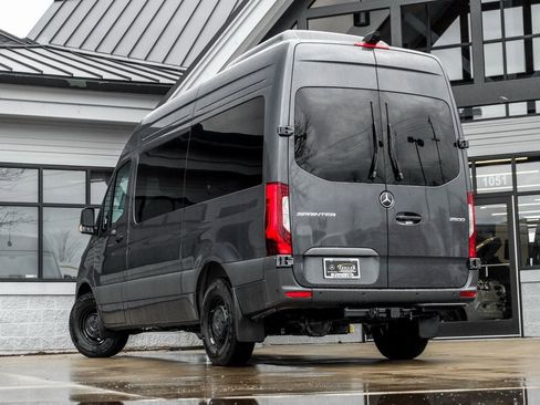 Used 2025 Mercedes-Benz Sprinter 2500 image 2