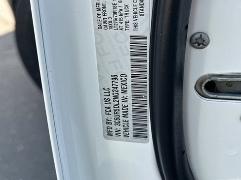 Certified 2022 RAM 2500 Big Horn image 28