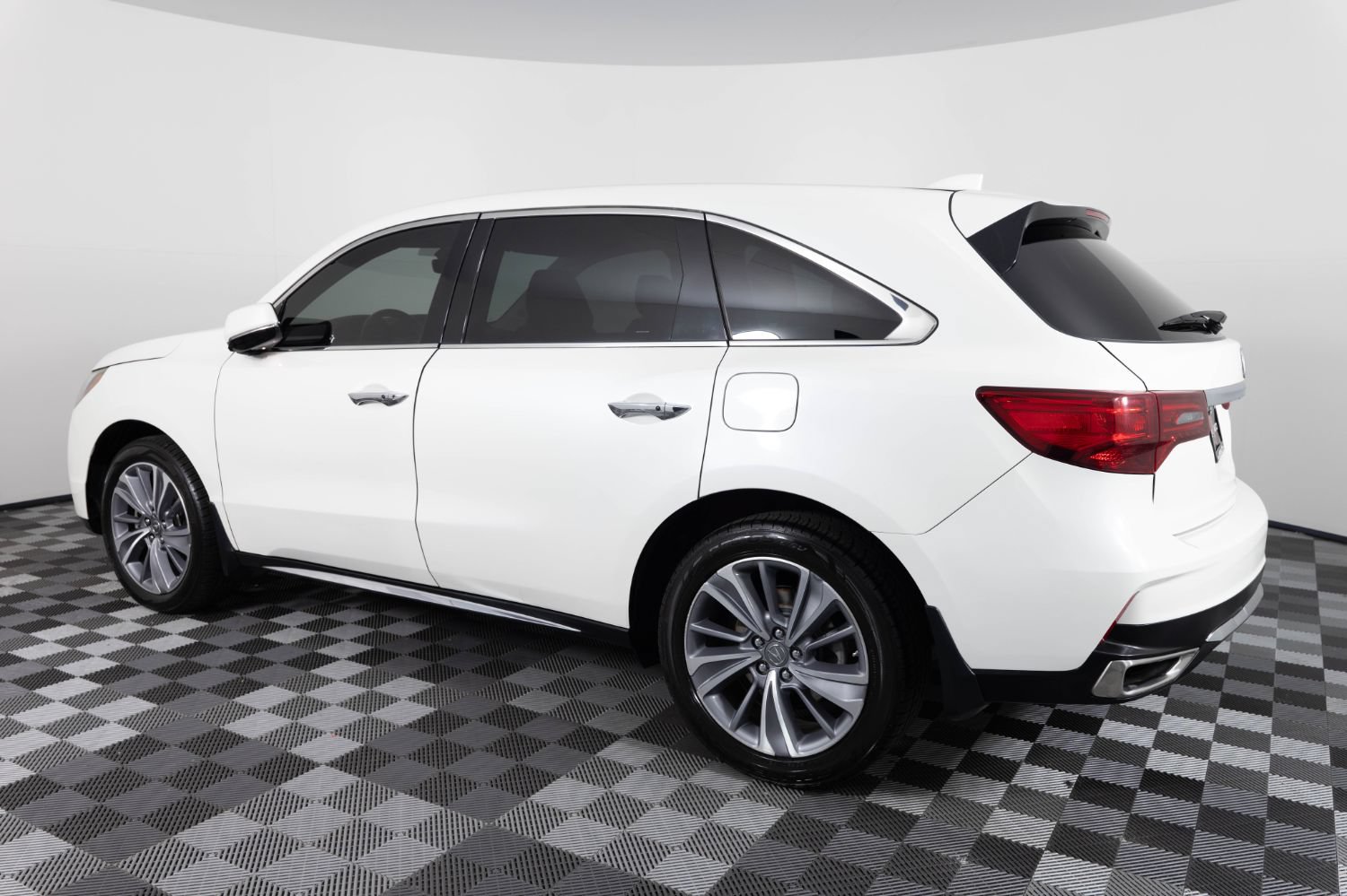 Used 2018 Acura MDX w/ Technology Package AWD/4WD image 5