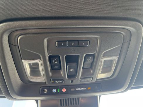 Used 2024 GMC Sierra 2500 AT4 w/ AT4 Premium Plus Package image 21