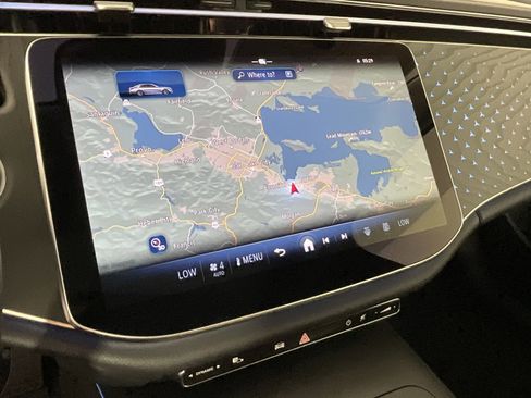 New 2025 Mercedes-Benz E 450 4MATIC Sedan image 23