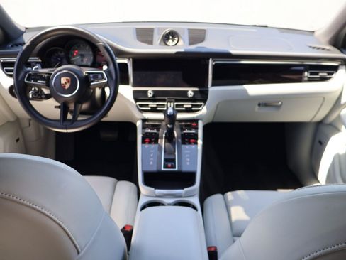 Certified 2023 Porsche Macan S AWD/4WD image 21