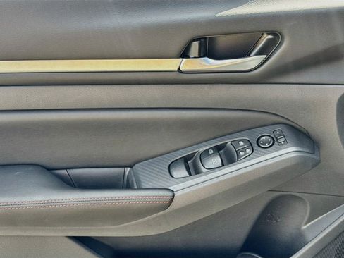 New 2026 Nissan Altima 2.5 SR AWD/4WD image 15