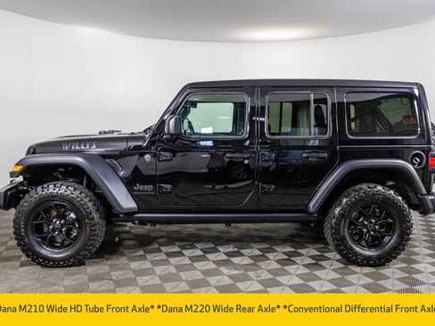 Used 2024 Jeep Wrangler Willys image 17