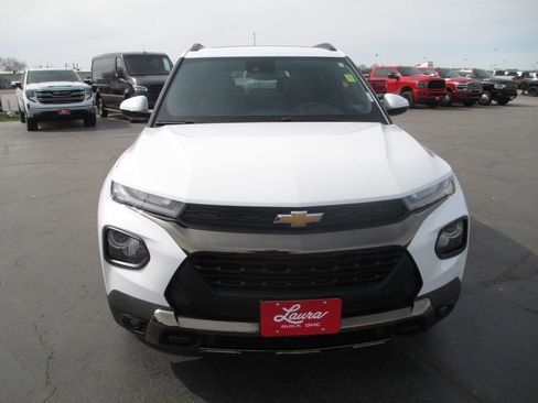 Used 2023 Chevrolet TrailBlazer ACTIV w/ Sun and Liftgate Package image 12