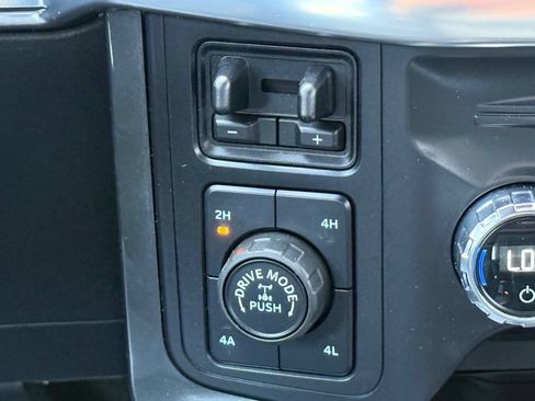 Used 2021 Ford F150 Lariat w/ Equipment Group 502A High AWD/4WD image 26