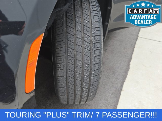 Used 2018 Chrysler Pacifica Touring Plus FWD image 24