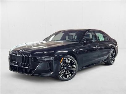 New 2025 BMW 760i xDrive