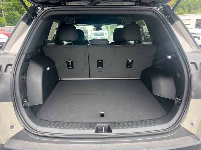New 2027 GMC Terrain Elevation w/ Black Edition FWD image 13