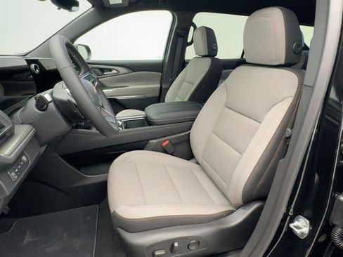 New 2026 Chevrolet Traverse LT image 5