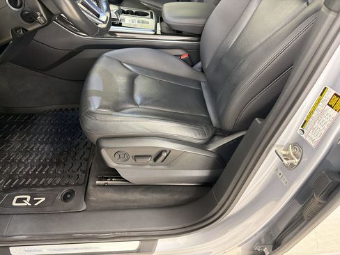 Used 2021 Audi Q7 2.0T Premium Plus w/ Executive Package AWD/4WD image 13