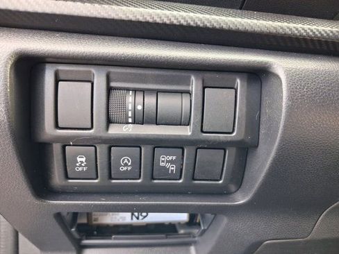 Used 2023 Subaru Crosstrek 2.0i Premium image 28