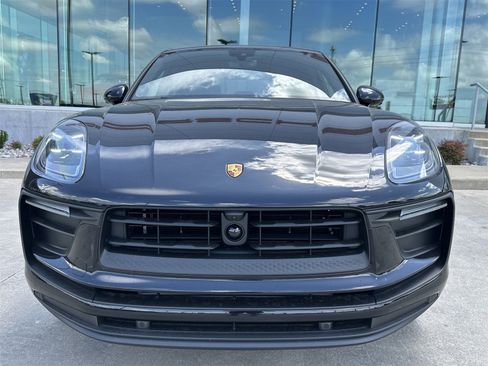 New 2025 Porsche Macan image 10