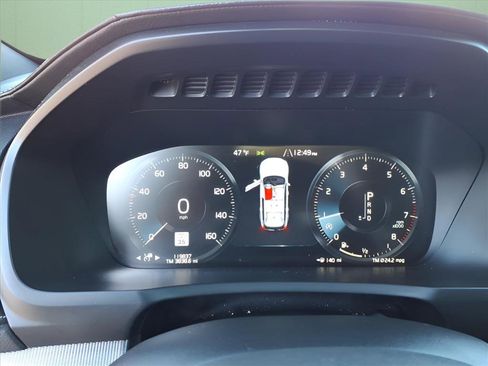 Used 2019 Volvo XC90 T5 R-Design w/ Protection Package image 13