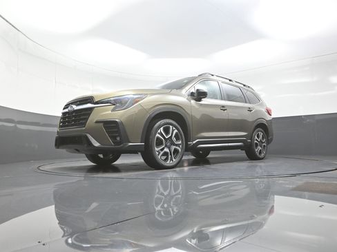 New 2026 Subaru Ascent Limited AWD/4WD image 11