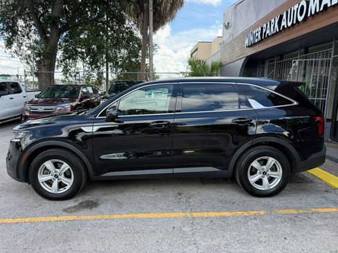 Used 2022 Kia Sorento LX FWD image 5
