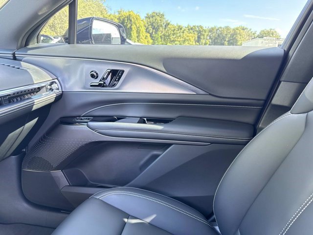 Certified 2024 Cadillac Lyriq Tech AWD/4WD image 22