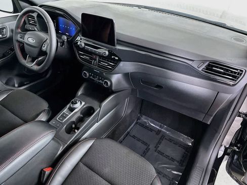 Certified 2025 Ford Escape ST-Line FWD image 31