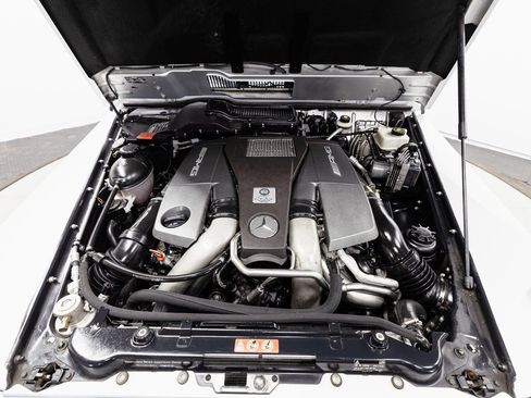Used 2016 Mercedes-Benz G 63 AMG 4MATIC image 27