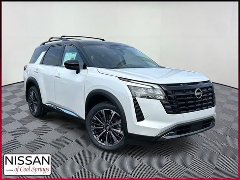 New 2026 Nissan Pathfinder Platinum AWD/4WD image 1