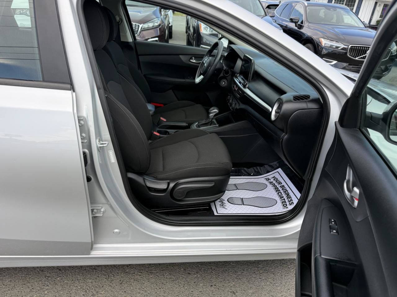 Used 2021 Kia Forte LXS FWD image 14