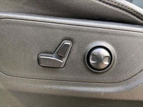 Used 2023 RAM 1500 Big Horn AWD/4WD image 35