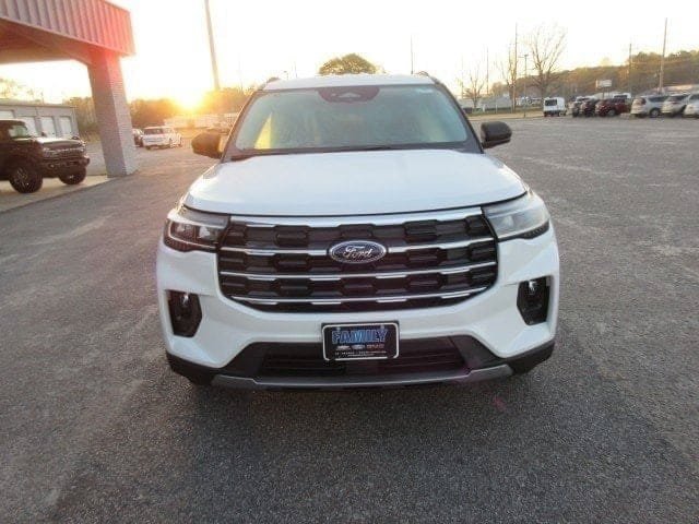 New 2026 Ford Explorer Active w/ Active Comfort Package AWD/4WD image 8