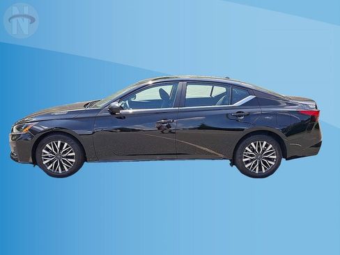 Used 2026 Nissan Altima 2.5 SV FWD image 5