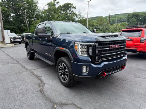 Used 2022 GMC Sierra 2500 AT4 w/ Snow Plow Prep/Camper Package AWD/4WD image 7
