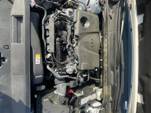 Used 2023 Toyota Camry SE image 31