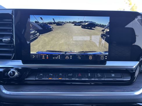 New 2026 GMC Sierra 1500 SLT w/ SLT Premium Package image 7