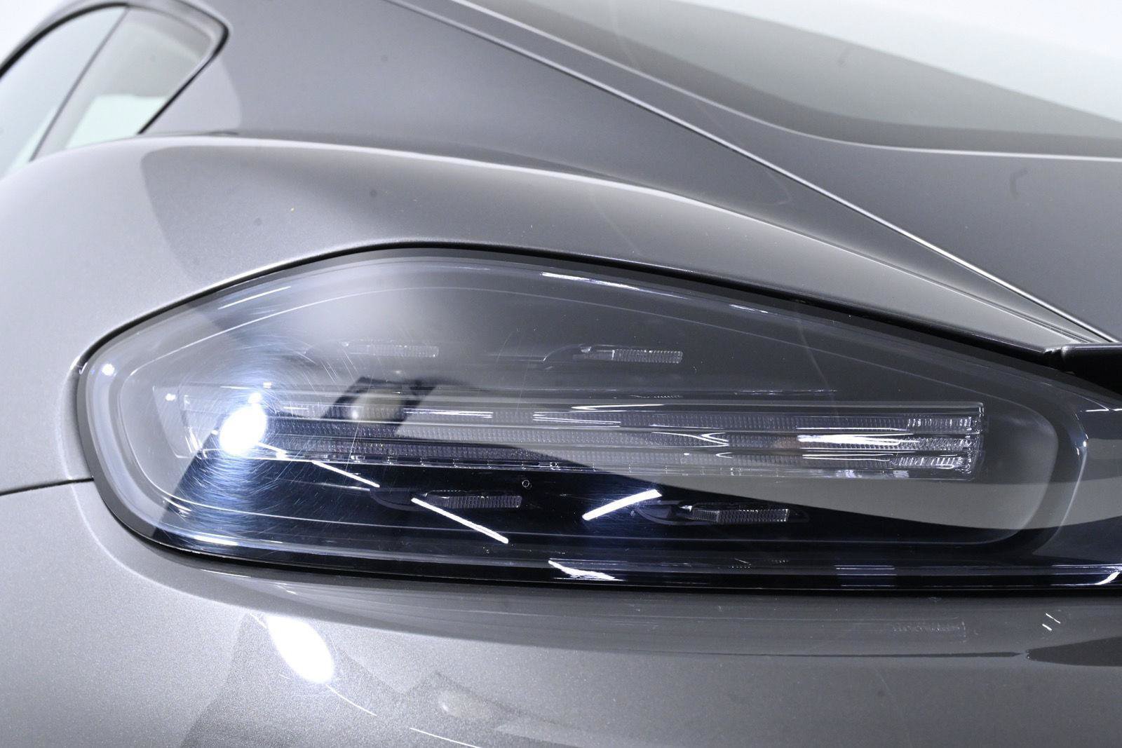 Used 2018 Porsche 718 Cayman GTS RWD image 9