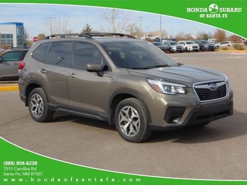 Used 2019 Subaru Forester Premium image 1