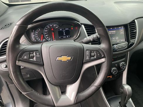 Certified 2022 Chevrolet Trax LT w/ Driver Confidence Package AWD/4WD image 29