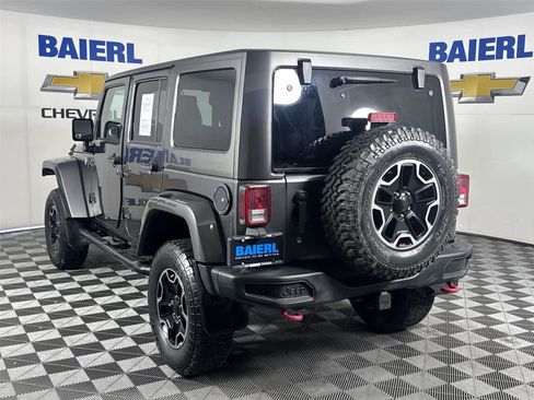 Used 2016 Jeep Wrangler Unlimited Rubicon AWD/4WD image 3