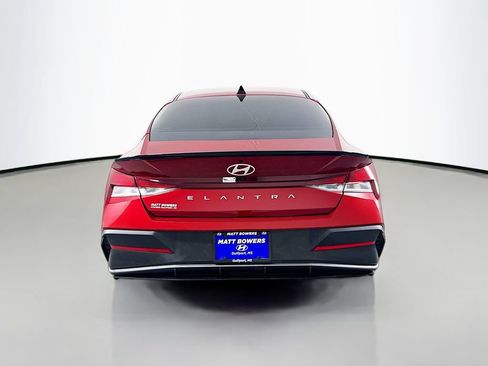 Used 2025 Hyundai Elantra Sport FWD image 6