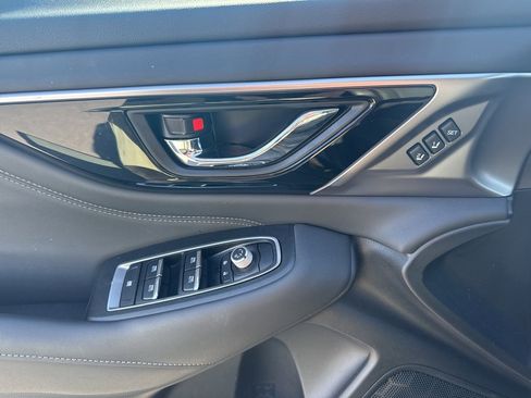 Certified 2025 Subaru Outback Limited image 25