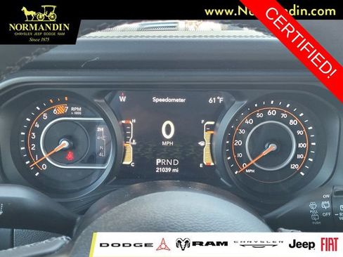 Certified 2026 Jeep Wrangler Unlimited Rubicon AWD/4WD image 8